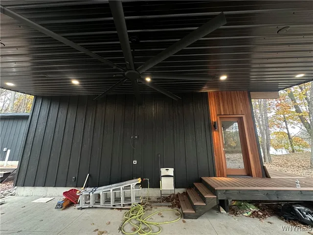 $1,100,000 | 1221 Rice Road, Elma, NY 14059