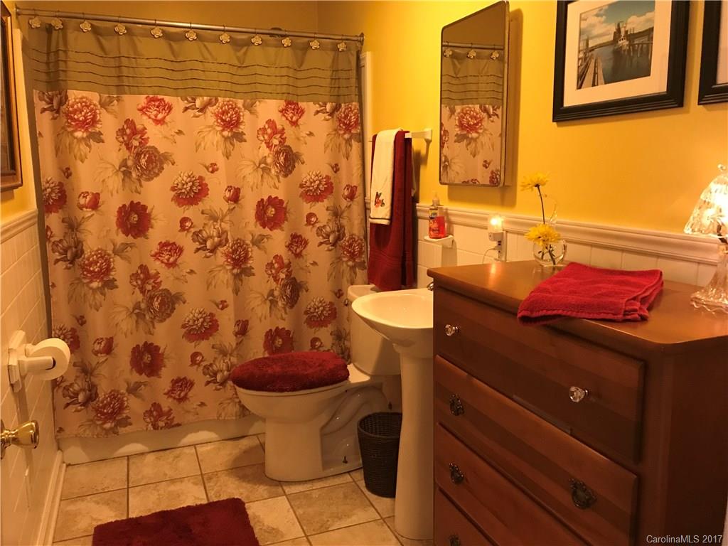 605 West Craighead Road Charlotte, NC 28206 - Photo 8 of 12 Gallery Image 8