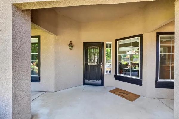 $469,900 | 1668 Bedford Avenue, Clovis, CA 93611