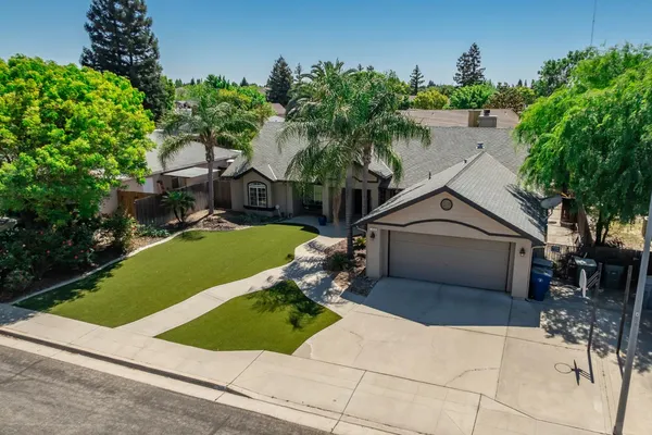 $469,900 | 1668 Bedford Avenue, Clovis, CA 93611