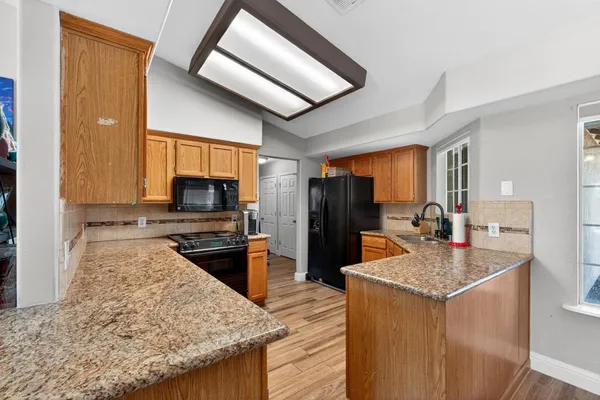 $469,900 | 1668 Bedford Avenue, Clovis, CA 93611