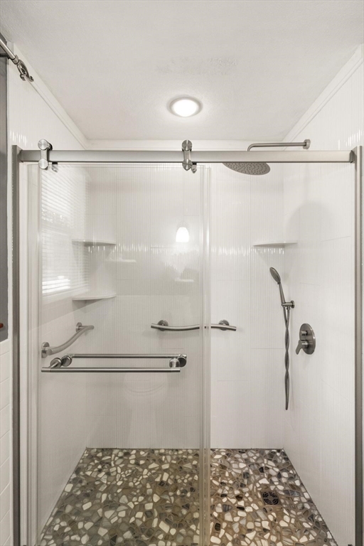 901 Haverhill Street Rowley, MA 01969 - Photo 28 of 42 a bathroom with a shower