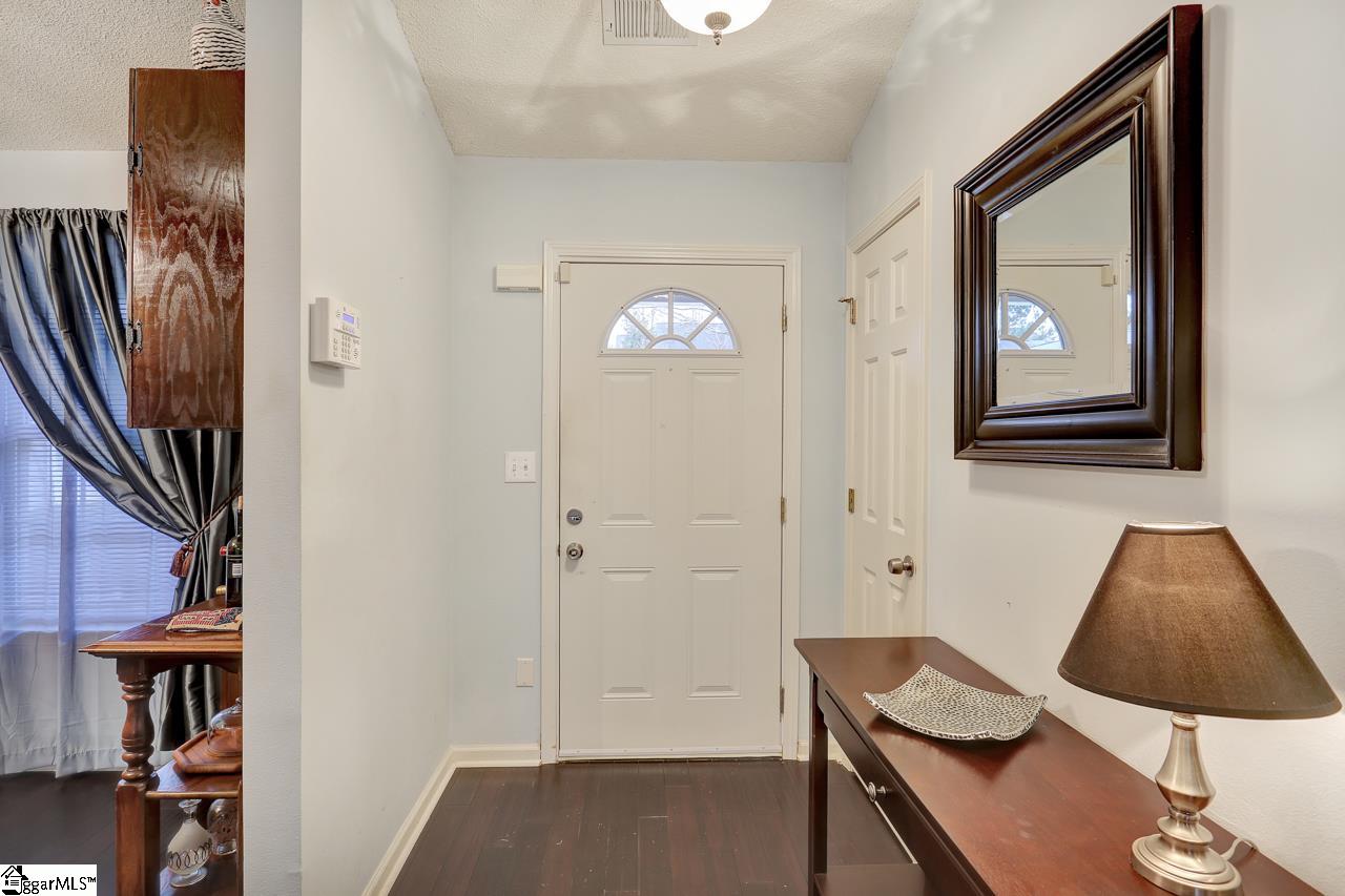 228 Rivers Edge Drive Easley, SC 29642 - Photo 4 of 29 Gallery Image 4