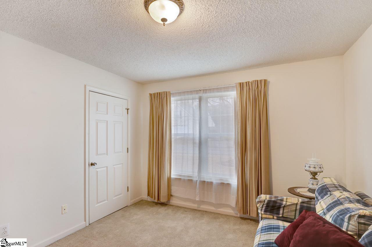 228 Rivers Edge Drive Easley, SC 29642 - Photo 8 of 29 Gallery Image 8