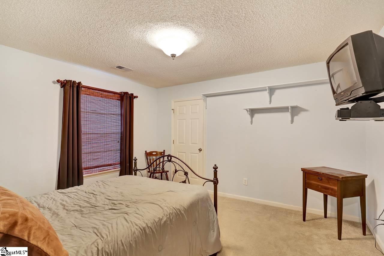 228 Rivers Edge Drive Easley, SC 29642 - Photo 10 of 29 Gallery Image 10