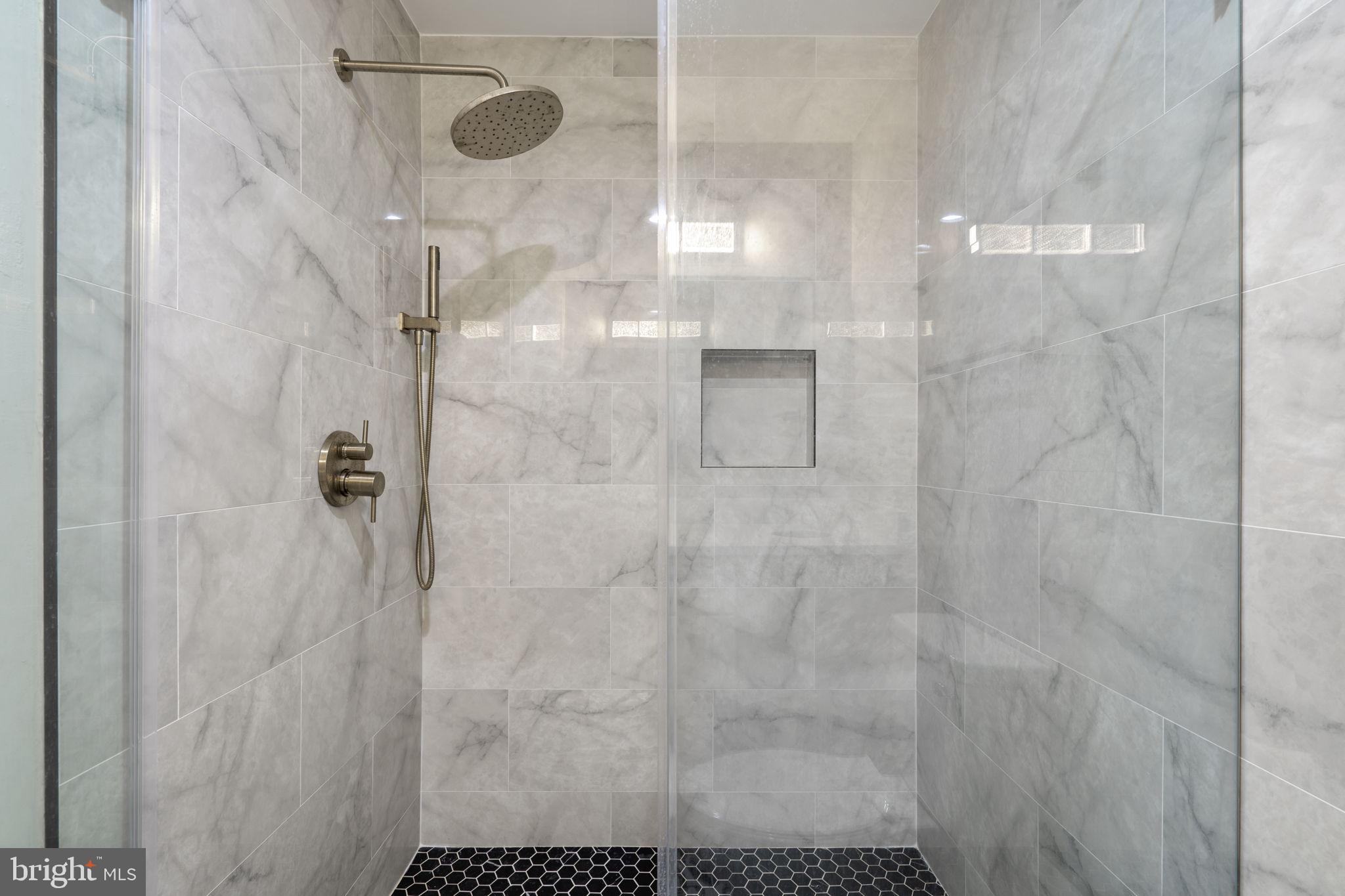 1501 Pine Grove Road Capitol Heights, MD 20743 - Photo 20 of 44 a bathroom with a shower