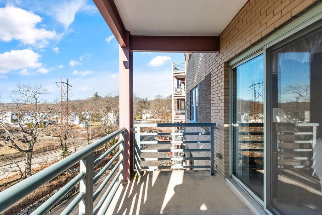 269 Cambridge Road, Unit 507 Woburn, MA 01801 - Photo 9 of 27 Gallery Image 9