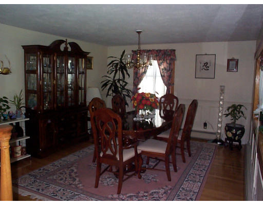 56 Albert Road Newton, MA 02466 - Photo 3 of 4