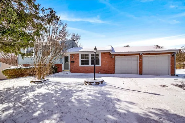 $279,900 | 45 Marberth Drive, Henrietta, NY 14467