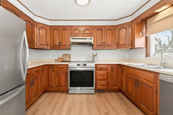 $279,900 | 45 Marberth Drive, Henrietta, NY 14467