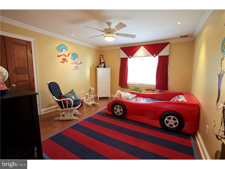 360 Woodhill Road Newtown, PA 18940 - Photo 16 of 25 Bedroom 3