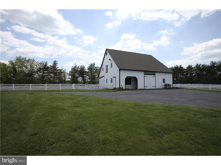 360 Woodhill Road Newtown, PA 18940 - Photo 19 of 25 Barn
