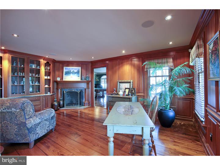 360 Woodhill Road Newtown, PA 18940 - Photo 3 of 25 Office / Study