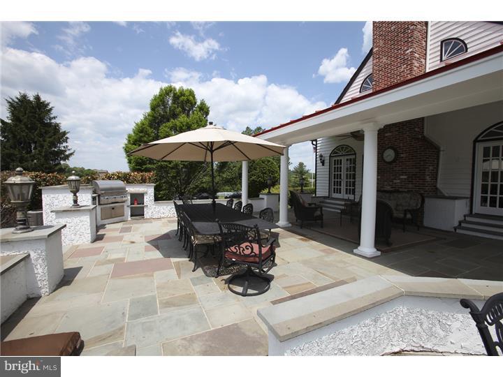 360 Woodhill Road Newtown, PA 18940 - Photo 22 of 25 Patio