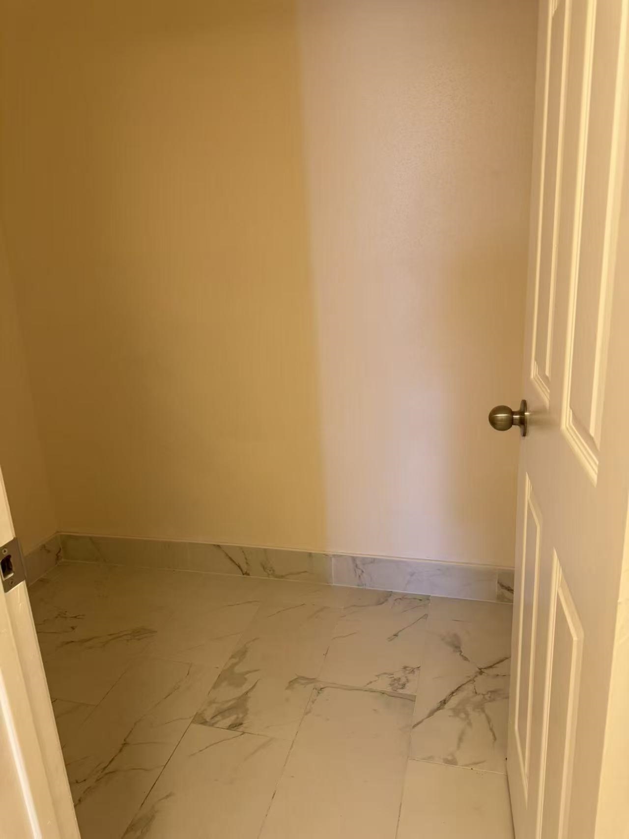 111 Kahului Beach Road, Unit D114 Kahului, HI 96732 - Photo 4 of 4 a view of a room