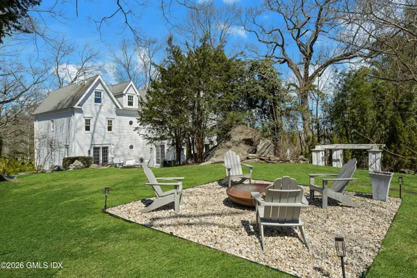 $3,450,000 | 16 Summit Road, Riverside, CT 06878