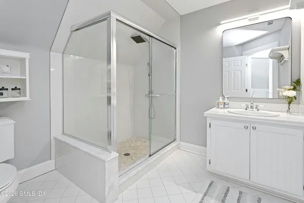 $3,450,000 | 16 Summit Road, Riverside, CT 06878