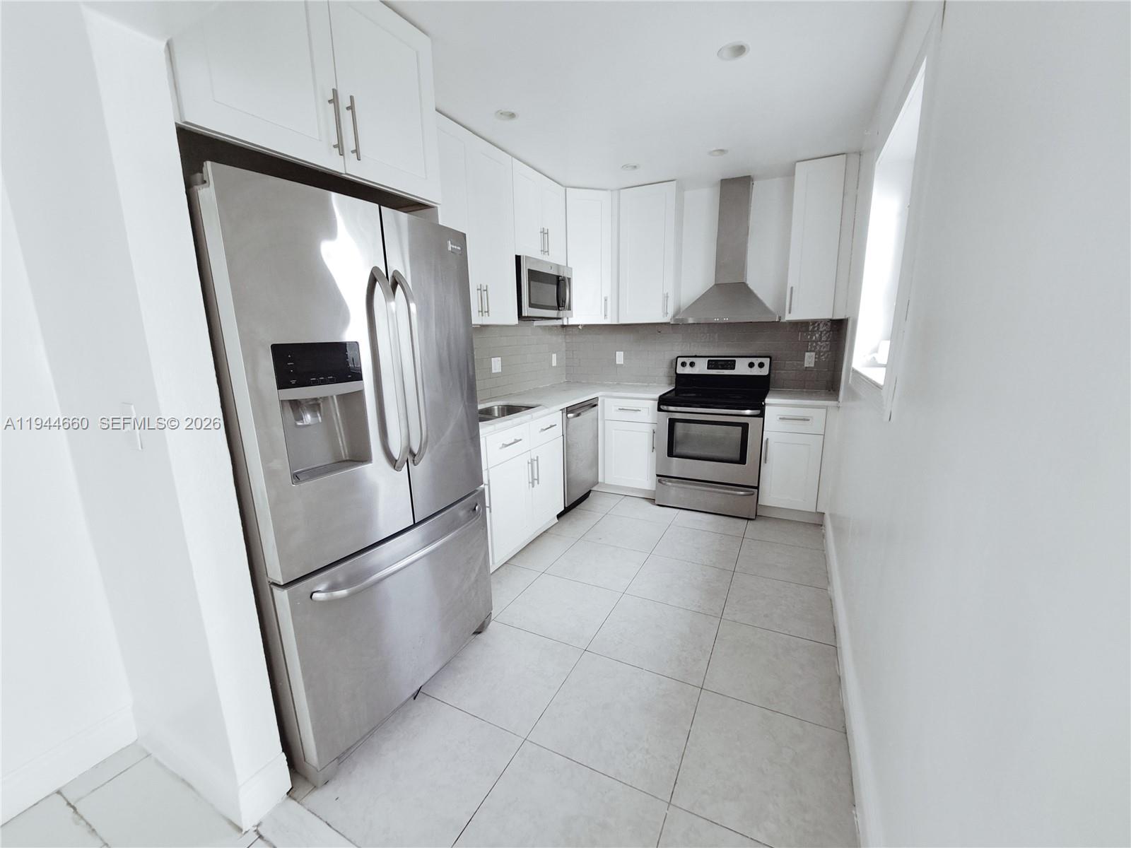 335 Northwest 102nd Street Miami, FL 33150 - Photo 17 of 22