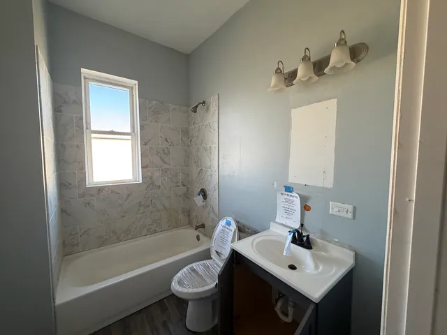 $149,900 | 10901 South Michigan Avenue, Chicago, IL 60628