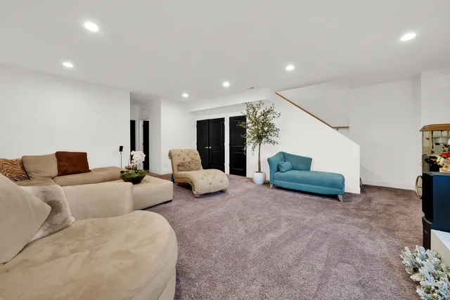 $5,000 | 1522 North Leamington Avenue, Chicago, IL 60651