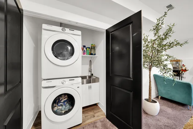 $5,000 | 1522 North Leamington Avenue, Chicago, IL 60651