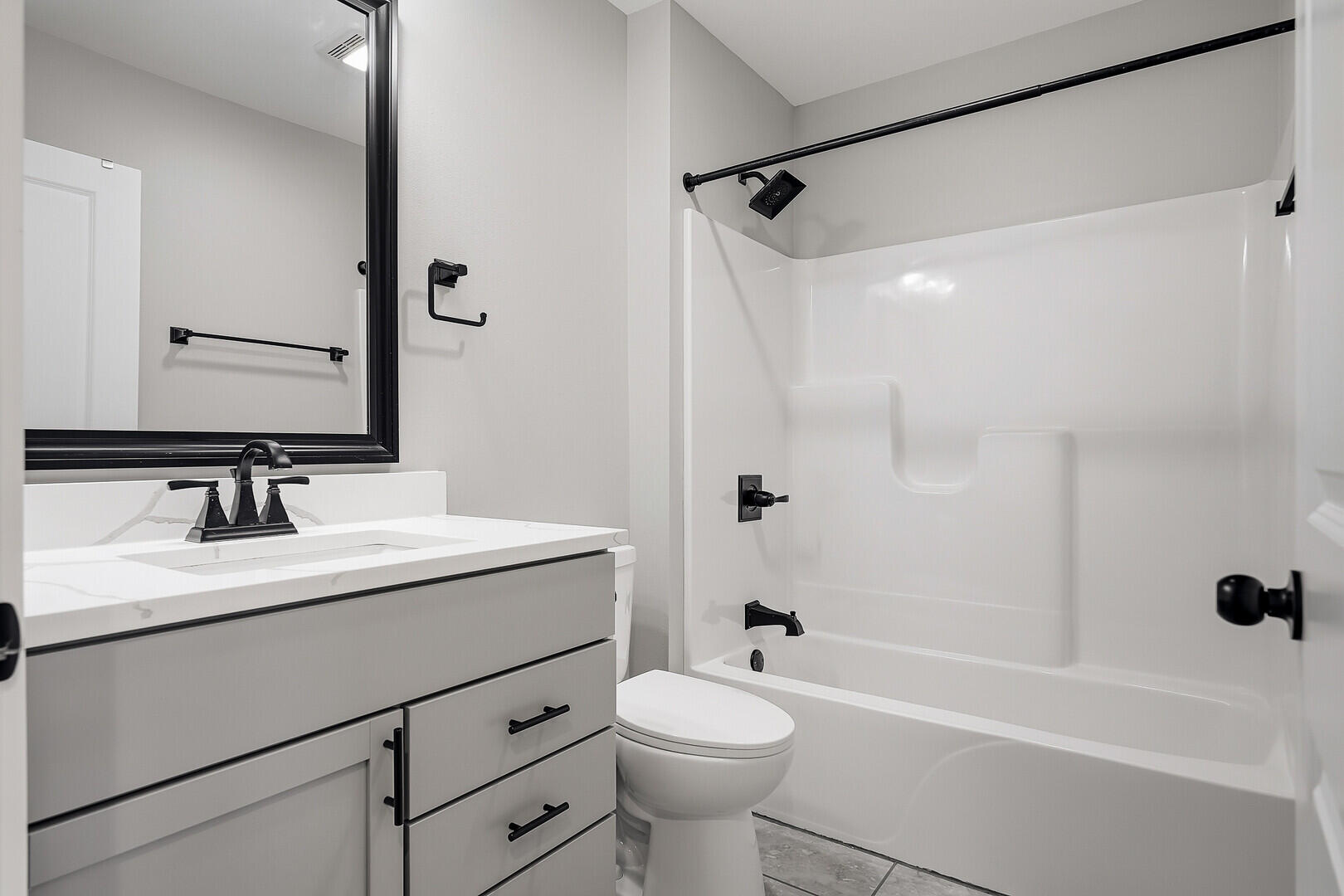 2075 Willow Run Reedsburg, WI 53959 - Photo 14 of 37 2nd Bath