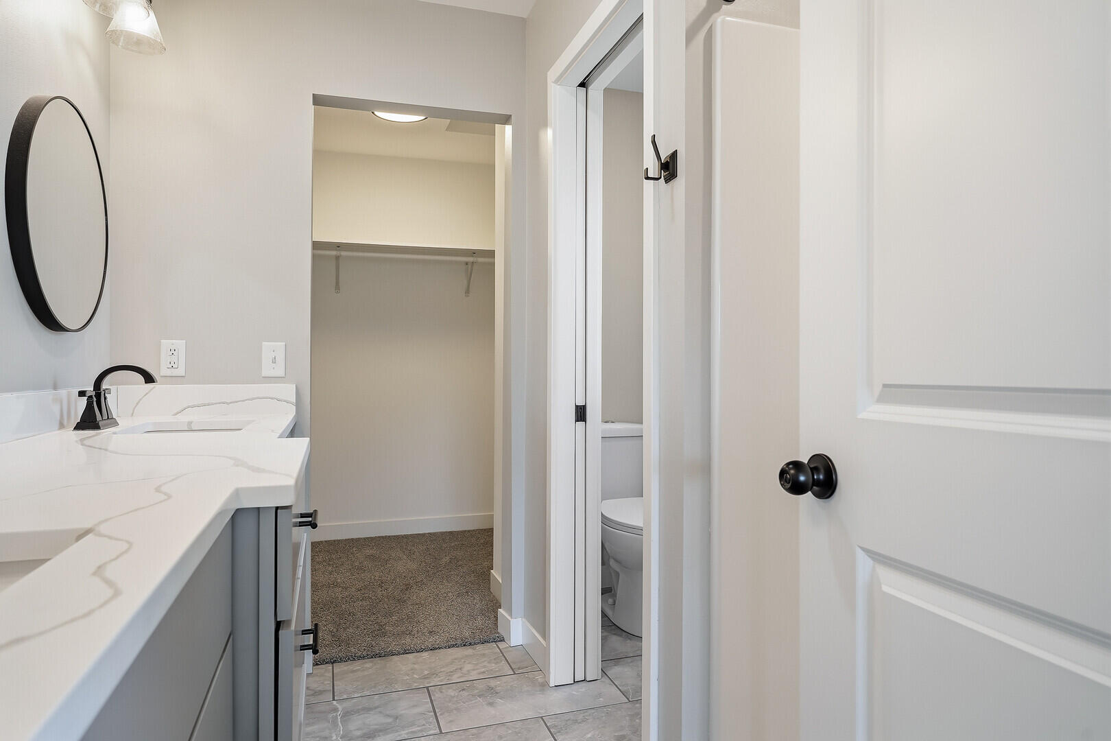 2075 Willow Run Reedsburg, WI 53959 - Photo 20 of 37 Primary Closet