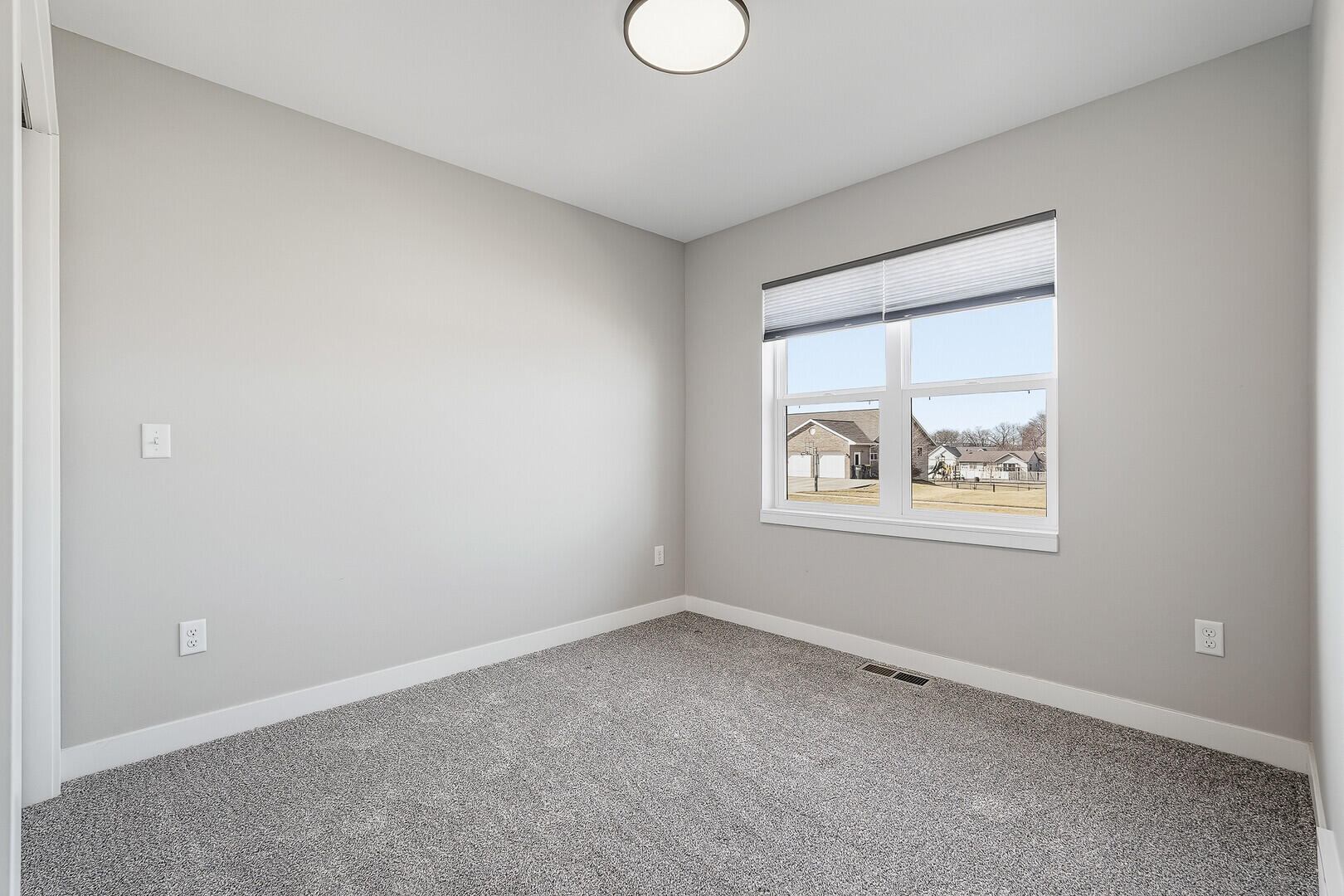 2075 Willow Run Reedsburg, WI 53959 - Photo 23 of 37 BD3