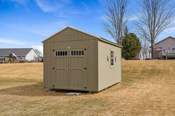 $425,000 | 2075 Willow Run, Reedsburg, WI 53959