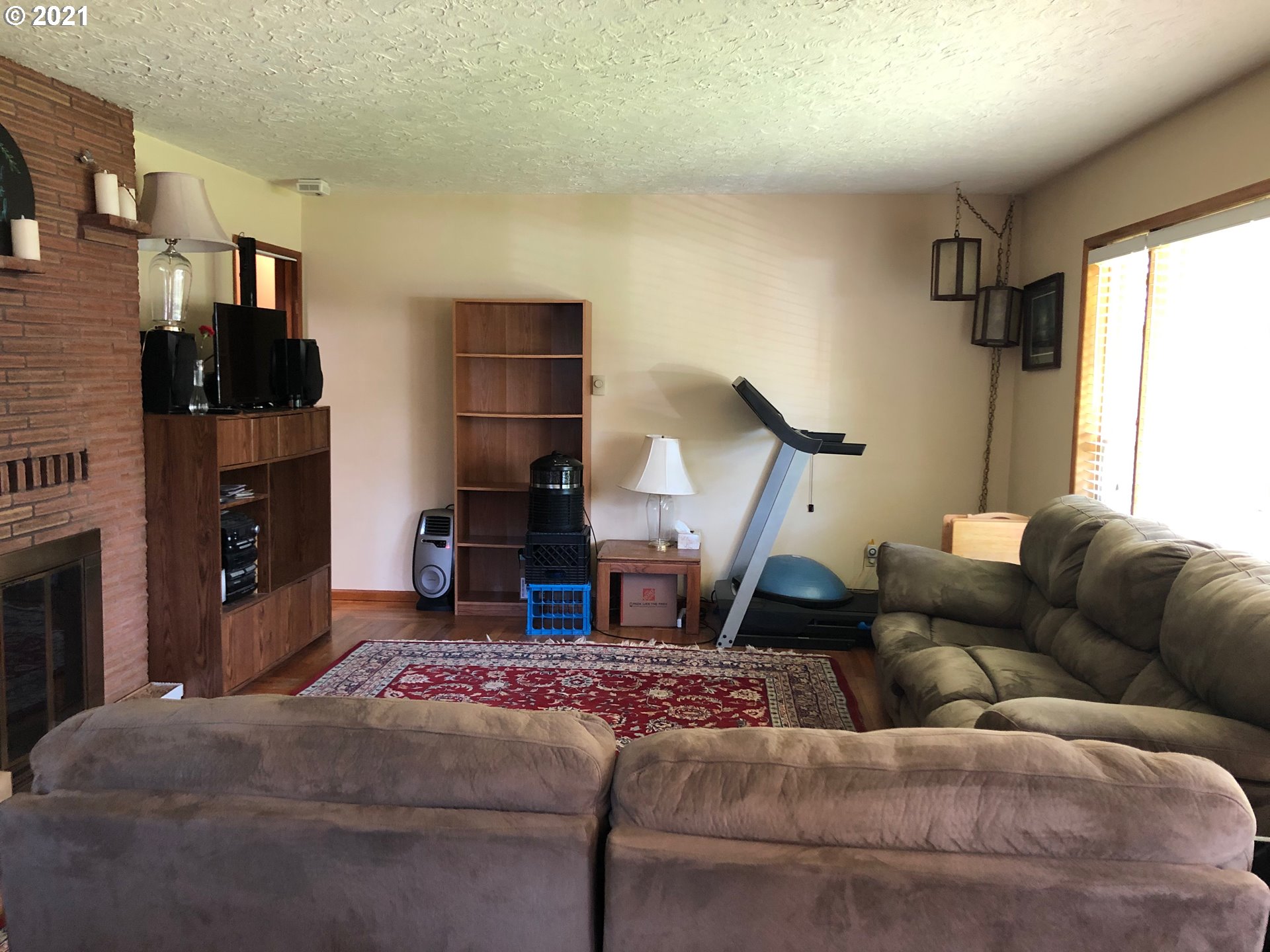 16101 Southeast Sherman Street Portland, OR 97233 - Photo 4 of 5