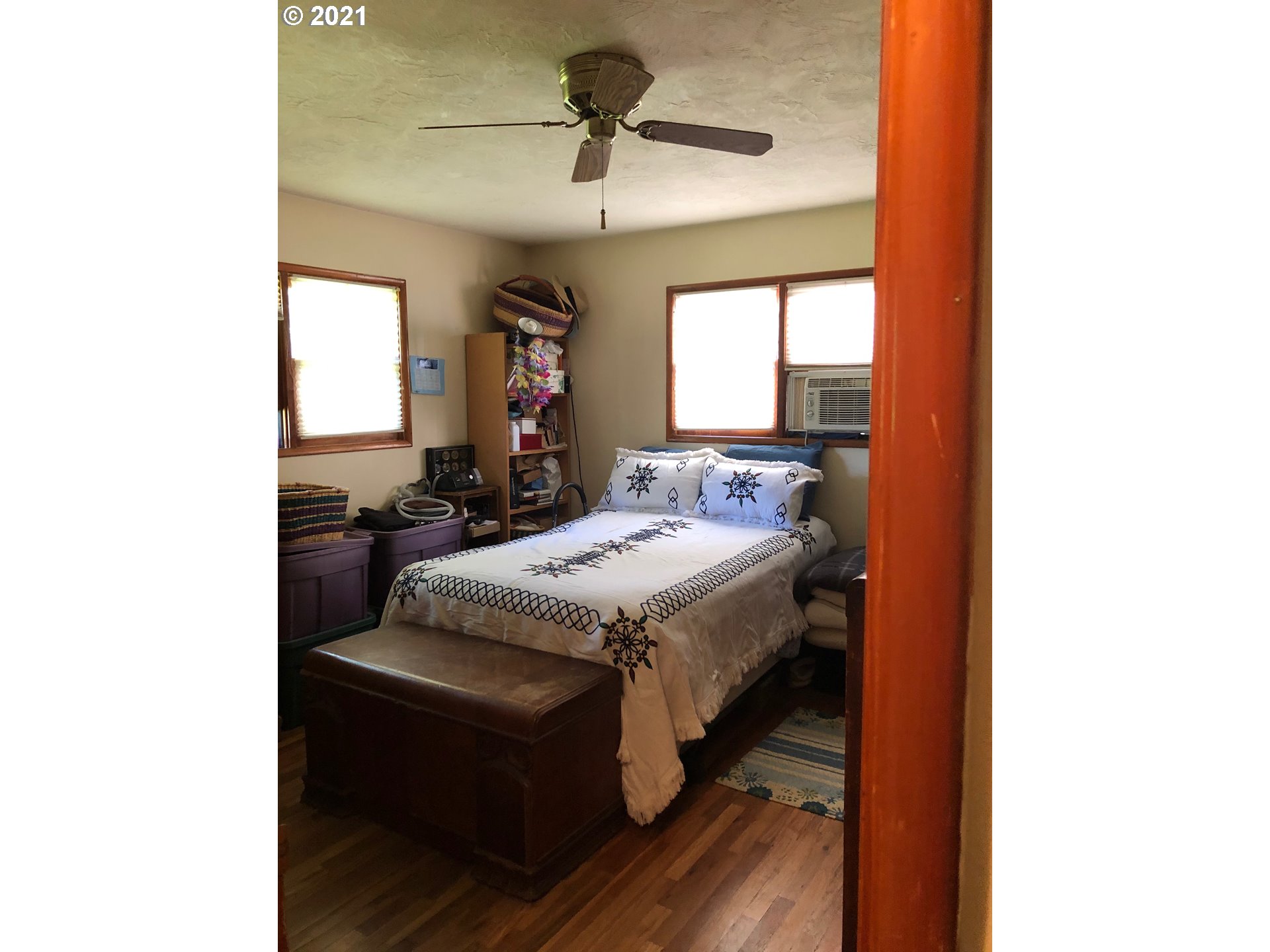 16101 Southeast Sherman Street Portland, OR 97233 - Photo 5 of 5