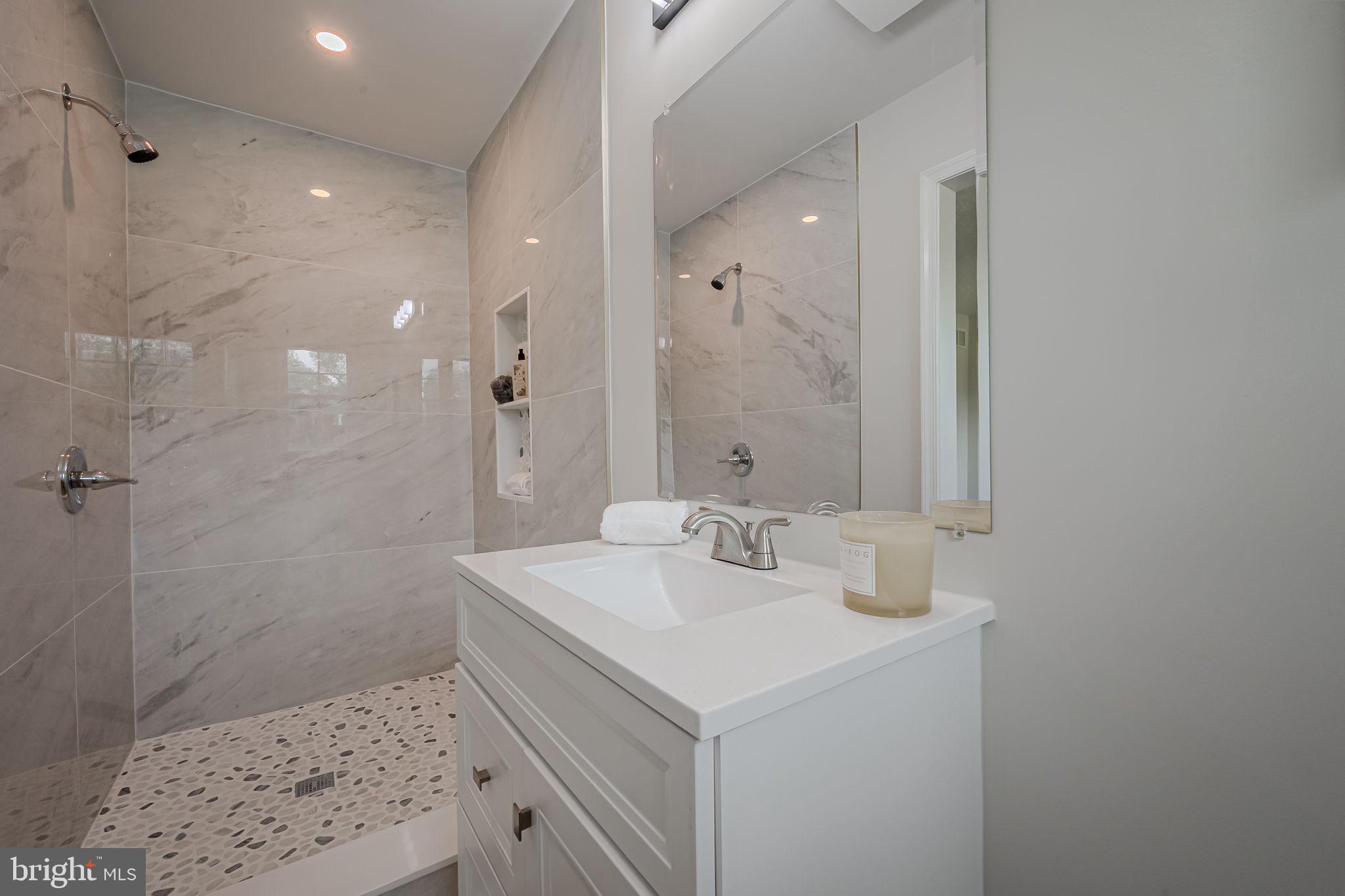 841 Reybold Drive New Castle, DE 19720 - Photo 25 of 51 Primary Bathroom