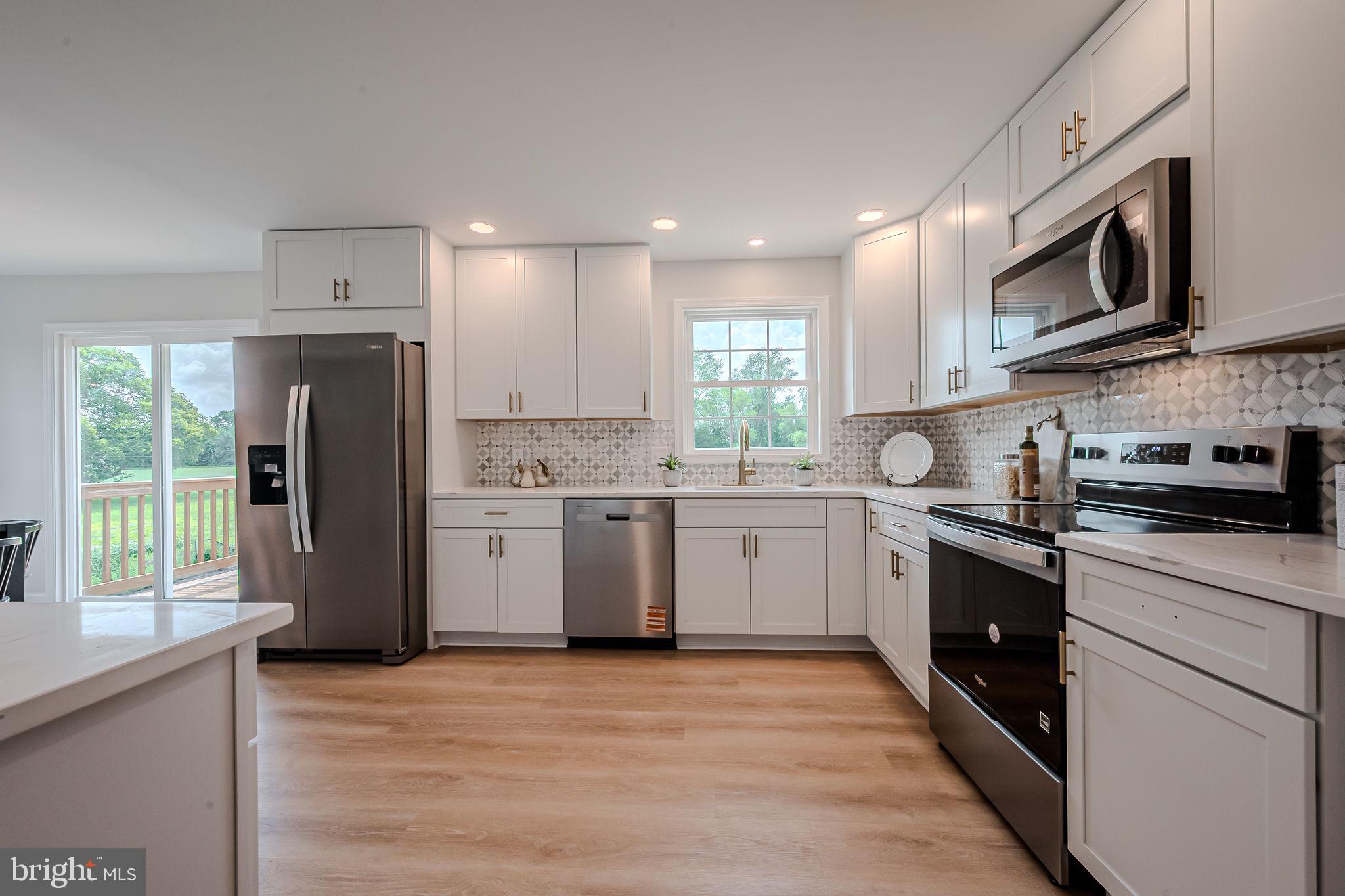 841 Reybold Drive New Castle, DE 19720 - Photo 5 of 51 Upstairs Main Kitchen