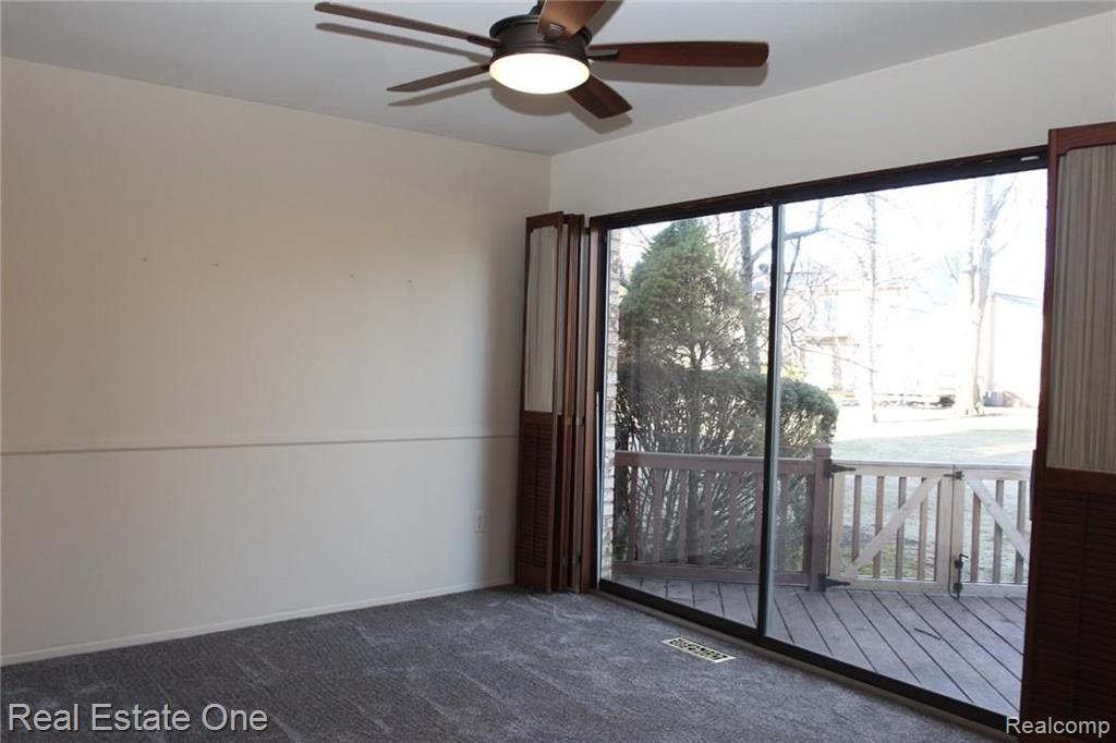 1870 Burning Bush Court Rochester Hills, MI 48309 - Photo 12 of 27