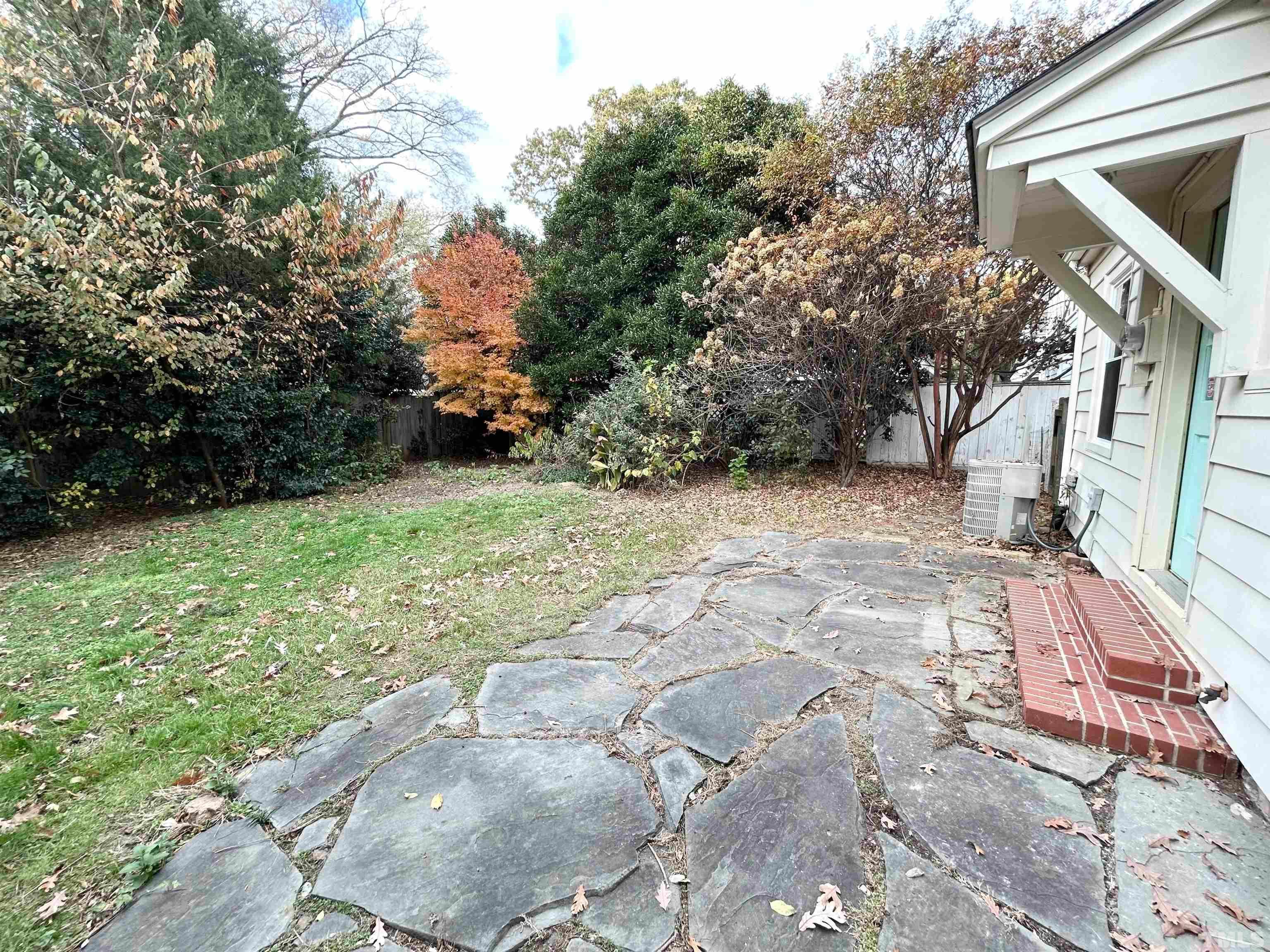 1607 Carson Street Raleigh, NC 27608 - Photo 17 of 17 a view of backyard with green space