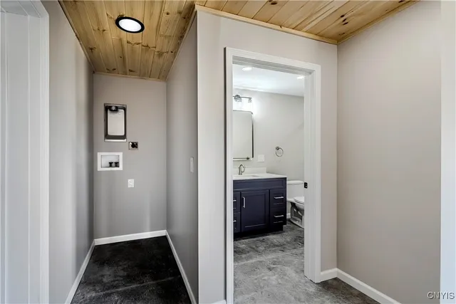 $2,500 | 118a Kirkland Avenue, Kirkland, NY 13323