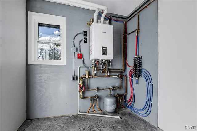 $2,500 | 118a Kirkland Avenue, Kirkland, NY 13323