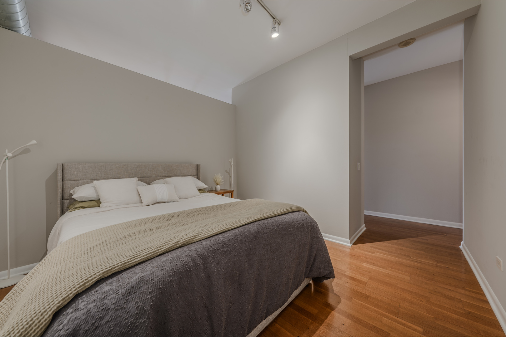 1200 West Monroe Street, Unit 519 Chicago, IL 60607 - Photo 5 of 18