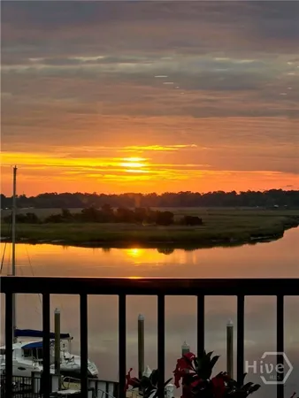 $4,700 | 2902 River Drive, Unit D301, Savannah, GA 31404