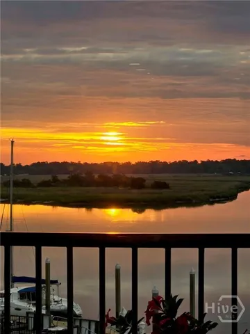 $4,700 | 2902 River Drive, Unit D301, Savannah, GA 31404