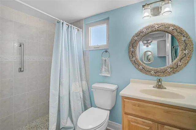 $168,900 | 3585 Lake Bayshore Drive, Unit J301, Bradenton, FL 34205