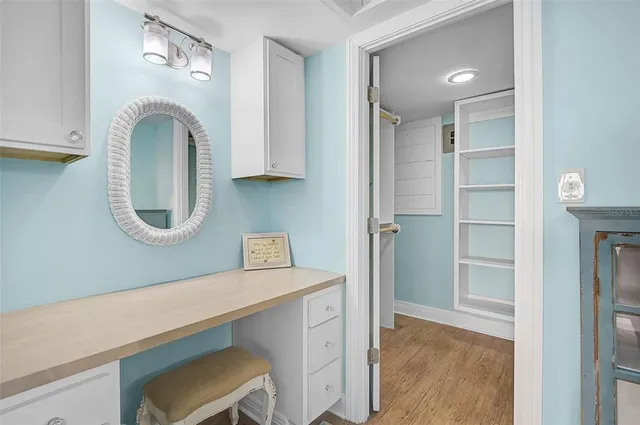 $168,900 | 3585 Lake Bayshore Drive, Unit J301, Bradenton, FL 34205