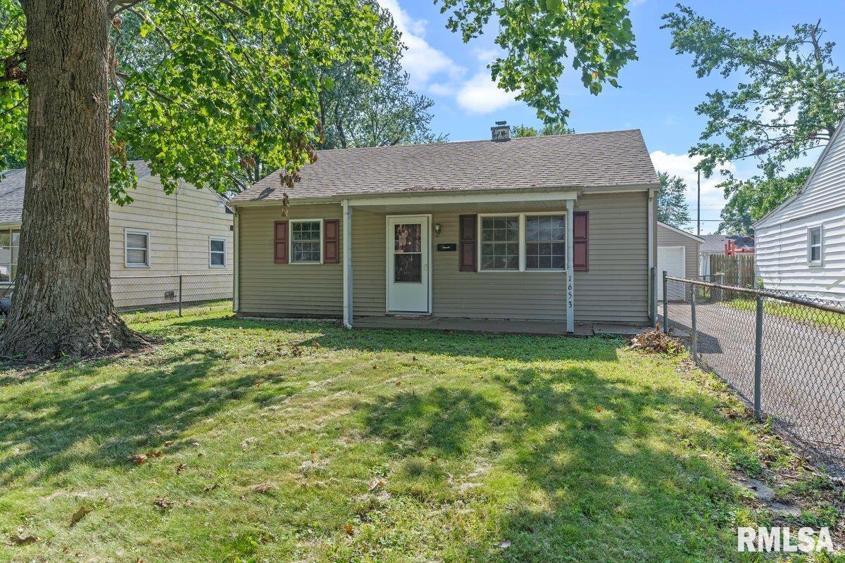 1653 North 20th Street Springfield, IL 62702 - Photo 4 of 28