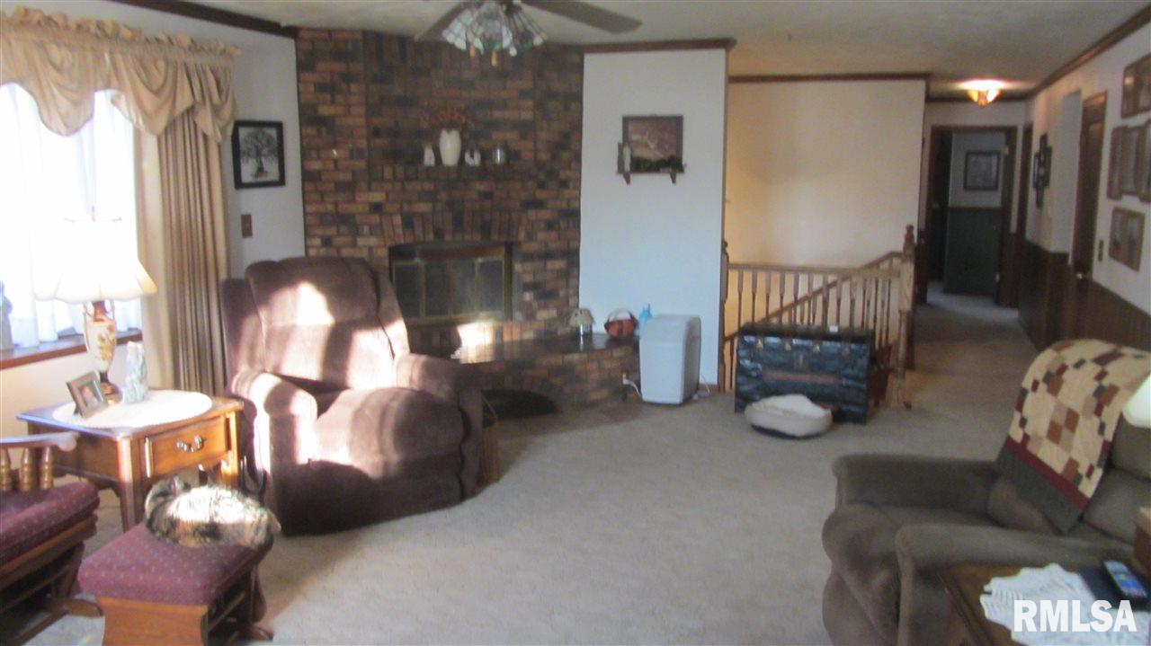 7427 106th Avenue West Taylor Ridge, IL 61284 - Photo 4 of 24 Gallery Image 4