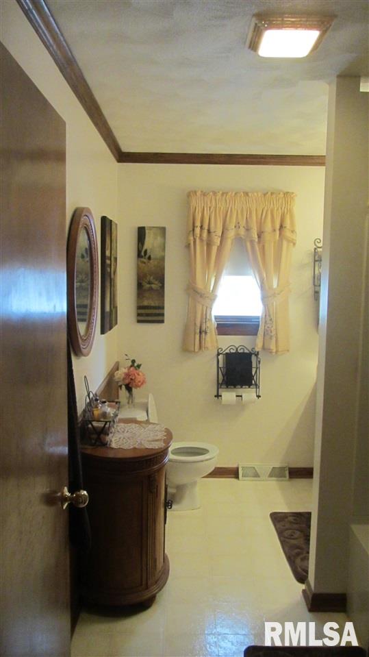 7427 106th Avenue West Taylor Ridge, IL 61284 - Photo 10 of 24 Gallery Image 10