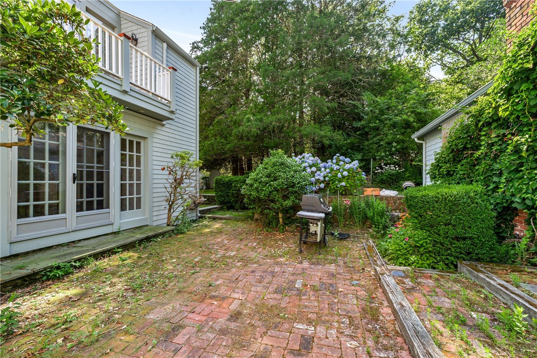 97 Harrison Avenue, Unit P1 Newport, RI 02840 - Photo 11 of 43 Private patio