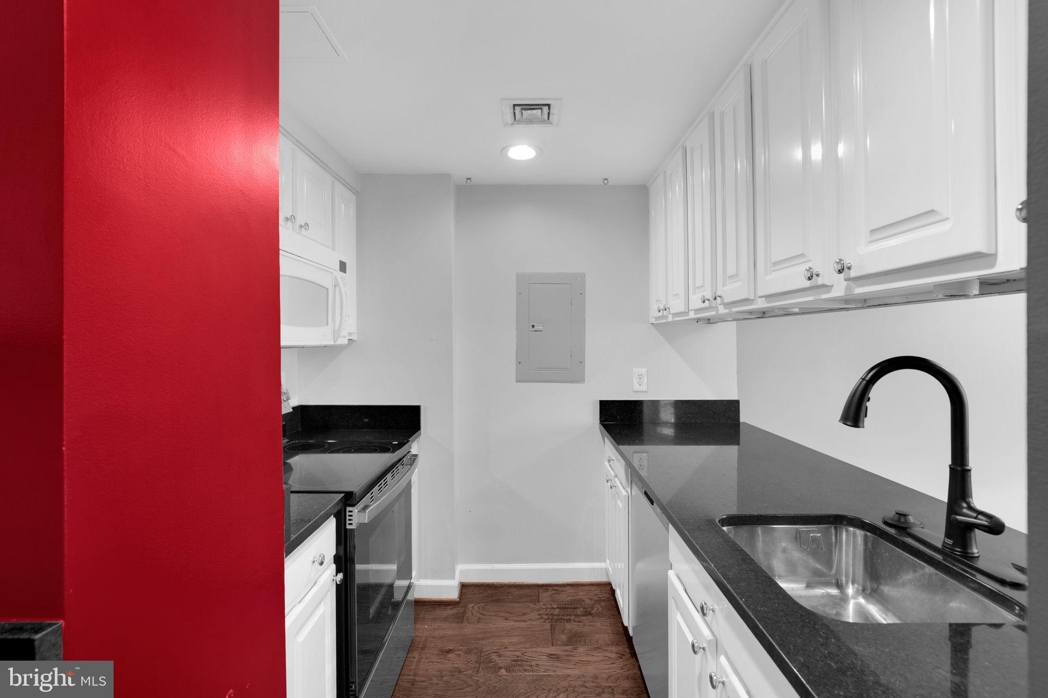 1801 Calvert Street Northwest, Unit G9 Washington, DC 20009 - Photo 8 of 20