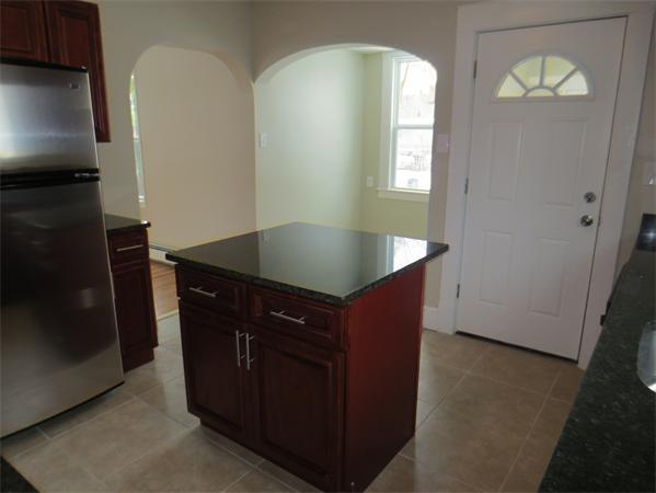 172 Marsden Street Springfield, MA 01109 - Photo 6 of 21