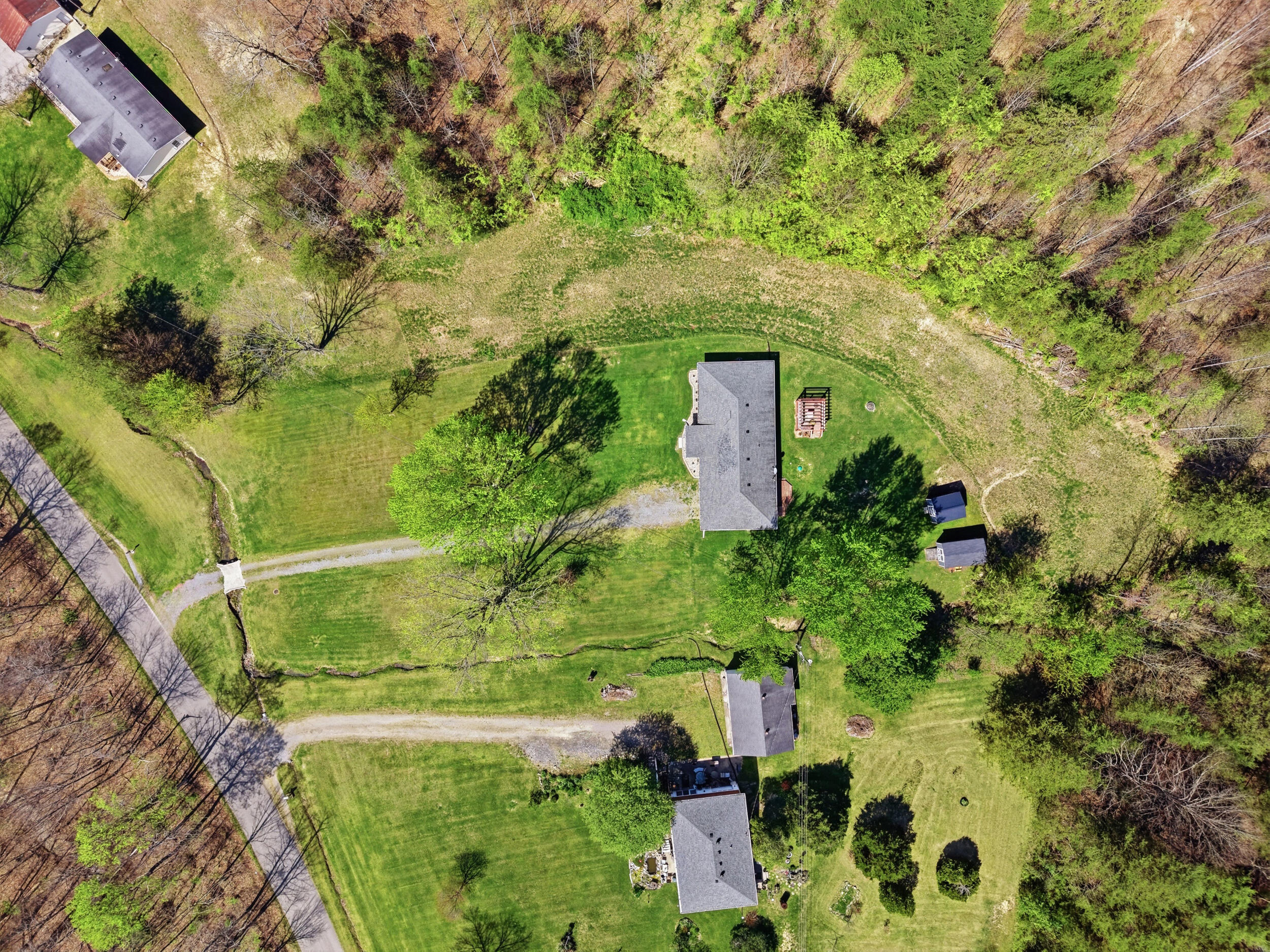 1300 Carter School Road Stanford, KY 40484 - Photo 29 of 32 32_dji_fly_20260408_121248_0801_17756645