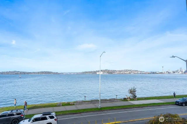 $3,500 | 1140 Alki Avenue Southwest, Unit 303, Seattle, WA 98116